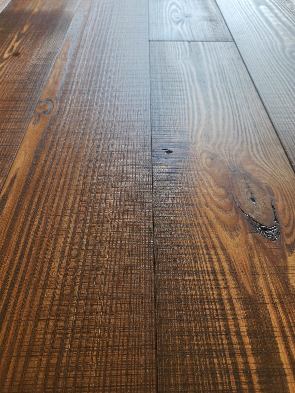 Prefinished 10" Southern Yellow Pine